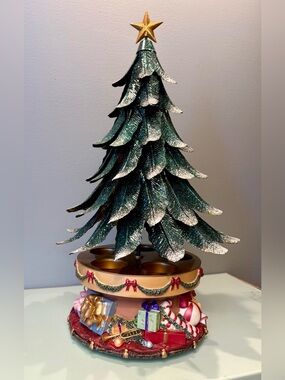 PartyLite Musical Christmas Tree